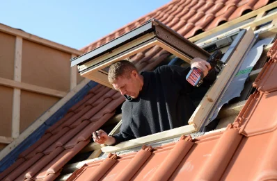 Pose de fenêtres de toit Velux à Bouquetot